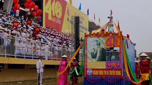 Ngành TTTT Quảng Bình tham gia diễu hành kỷ niệm 410 năm hình thành tỉnh Quảng Bình